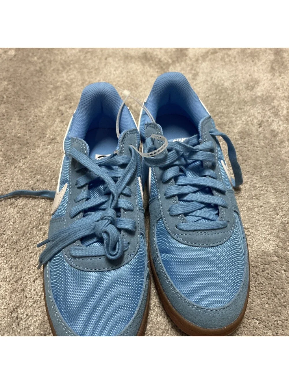 Nike shoes Youth Size 6 NEW
